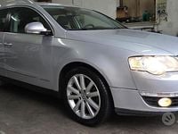 Usata VW Passat Highline 143 CV (105 kW) 2010 Grigio Station wagon