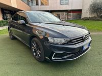 Usata VW Passat GTE 156 CV (114 kW) 2020 Grigio Berlina