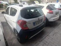 Usata Opel Karl Rocks 75 CV (55 kW) 2019 Bianco Utilitaria