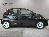 Usata Toyota Aygo X-play 72 CV (52 kW) 2021 Nero Utilitaria