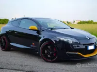 Usata Renault Mégane Coupé R.S. 265 CV (194 kW) 2012 Nero Coupé