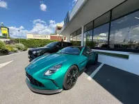 Usata Aston Martin V8 Vantage 665 CV (489 kW) 2024 Verde Coupé