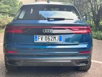 Usata Audi Q8 Sport 286 CV (210 kW) 2019 Blu/azzurro SUV
