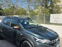 Usata Dacia Sandero Stepway 91 CV (66 kW) 2024 Verde Utilitaria