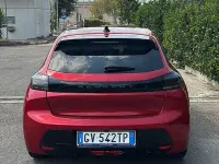 Usata Peugeot 208 101 CV (74 kW) 2024 Rosso Utilitaria