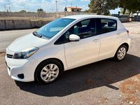 Gebraucht Toyota Yaris Lounge 90 PS (66 kW) 2011 Weiß Limousine