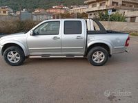 Usata Isuzu D-Max 131 CV (96 kW) 2006 Grigio Pick-up