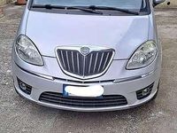 Usata Lancia Musa 69 CV (50 kW) 2008 Argento Monovolume