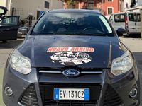 Usata Ford Focus Titanium 95 CV (69 kW) 2014 Blu Station wagon