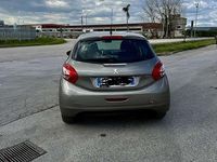 Usata Peugeot 208 Allure 68 CV (50 kW) 2013 Utilitaria