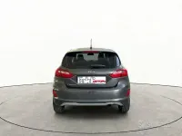 Usata Ford Fiesta Active 101 CV (74 kW) 2018 Grigio Utilitaria
