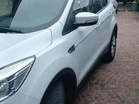 Usata Ford Kuga 140 CV (102 kW) 2014 Bianco SUV
