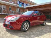 Usata Alfa Romeo Giulietta Distinctive 120 CV (88 kW) 2013 Rosso Utilitaria