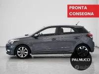 Usata Hyundai i20 Comfort 101 CV (74 kW) 2016 Grigio Utilitaria