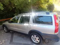 Usata Volvo XC70 163 CV (119 kW) 2004 Grigio Station wagon