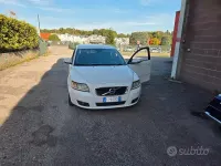 Usata Volvo V50 115 CV (84 kW) 2011 Bianco Station wagon