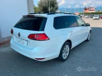 Usata VW Golf VII Comfortline 105 CV (77 kW) 2014 Bianco Station wagon