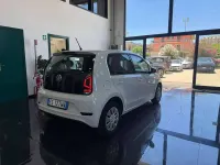 Usata VW up! Move 75 CV (55 kW) 2018 Bianco Utilitaria