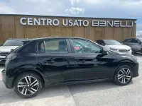 Usata Peugeot 208 75 CV (55 kW) 2023 Nero met. Utilitaria