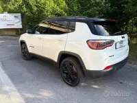 Usata Jeep Compass Night Eagle 140 CV (102 kW) 2018 Bianco SUV