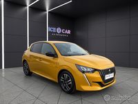 Usata Peugeot 208 Allure 101 CV (74 kW) 2022 Giallo Utilitaria