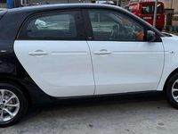 Usata Smart ForFour Passion 90 CV (66 kW) 2016 Bianco Utilitaria