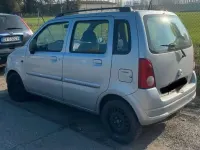 Usata Opel Agila Club 75 CV (55 kW) 2004 Argento Monovolume