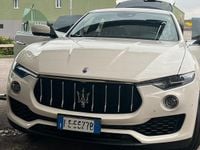 Usata Maserati Levante GranLusso 250 CV (183 kW) 2019 Bianco SUV