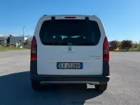 Gebraucht Peugeot Partner 92 PS (67 kW) 2014 Weiß Van / Kleinbus