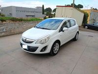 Usata Opel Corsa Edition 86 CV (63 kW) 2012 Bianco Utilitaria