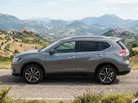 Usata Nissan X-Trail Tekna 131 CV (96 kW) 2016 Grigio SUV