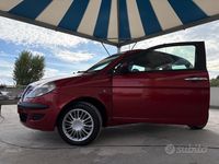 Usata Lancia Ypsilon 69 CV (50 kW) 2005 Rosso Utilitaria