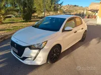 Usata Peugeot 208 Active 75 CV (55 kW) 2021 Bianco Utilitaria