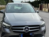 Usata Mercedes B180 116 CV (85 kW) 2019 Grigio Monovolume
