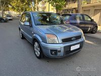 Usata Ford Fusion 90 CV (66 kW) 2007 Blu Berlina