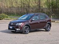 Usata Dacia Sandero Stepway 90 CV (66 kW) 2017 Marrone Berlina