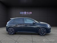 Usata Peugeot 208 GT 131 CV (96 kW) 2023 Nero Utilitaria