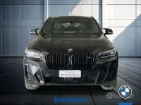 Usata BMW X4 Efficient Dynamics 340 CV (250 kW) 2024 Black sapphire metallizzato SUV