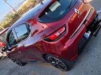 Begagnad Renault Clio IV 75 HK (55 kW) 2017 Röd Halvkombi