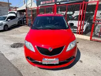 Usata Lancia Ypsilon Gold 69 CV (50 kW) 2016 Rosso Utilitaria