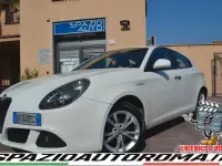 Usata Alfa Romeo Giulietta 105 CV (77 kW) 2011 Bianco Utilitaria