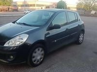 Usata Renault Clio III Dynamique 75 CV (55 kW) 2007 Berlina