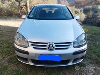 Usata VW Golf IV 105 CV (77 kW) 2004 Grigio Berlina