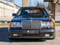 Usata Mercedes E300 AMG 220 CV (161 kW) 1993 Nero Cabrio