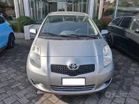 Usata Toyota Yaris 69 CV (50 kW) 2008 Grigio Utilitaria
