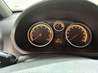 Usata Opel Corsa Edition 86 CV (63 kW) 2011 Utilitaria