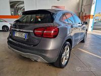 Usata Mercedes GLA200 Premium 136 CV (100 kW) 2018 Grigio SUV