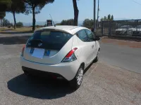 Usata Lancia Ypsilon Silver 95 CV (69 kW) 2014 Bianco Utilitaria