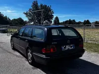 Usata Mercedes E270 170 CV (125 kW) 2001 Bluazzurro Station wagon