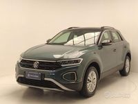 Usata VW T-Roc Life 116 CV (85 kW) 2025 Blu SUV